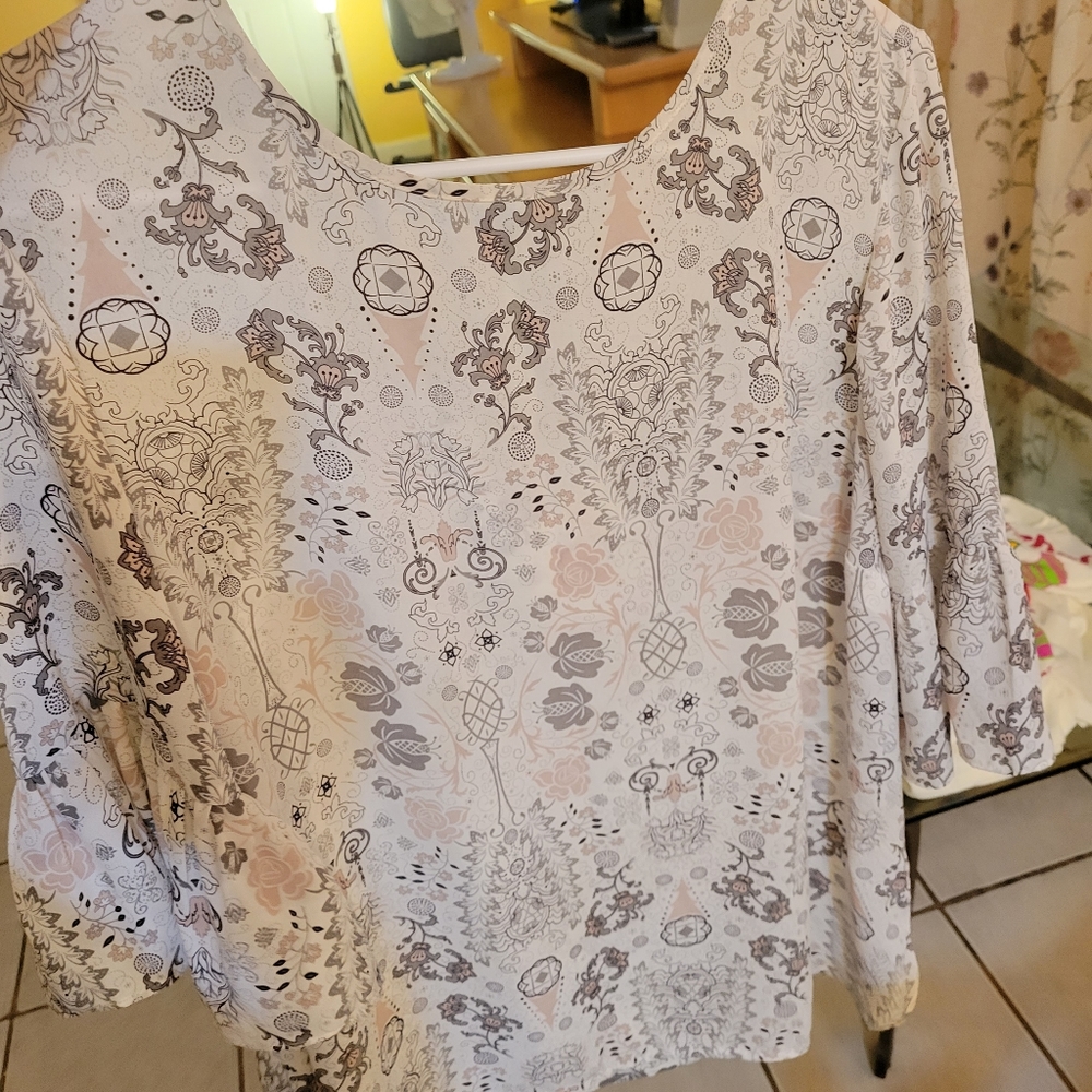 Violet & Claire Blouse